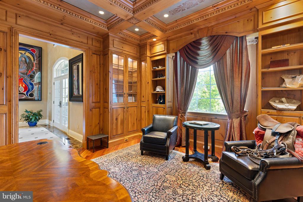 1274 OAKWOOD ROAD