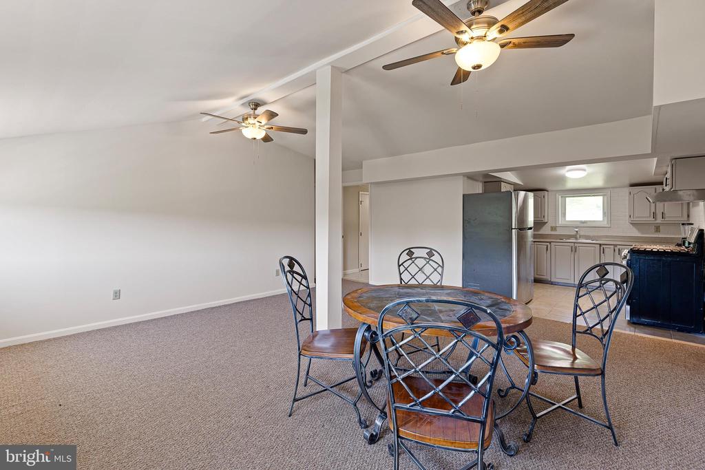 1274 OAKWOOD ROAD