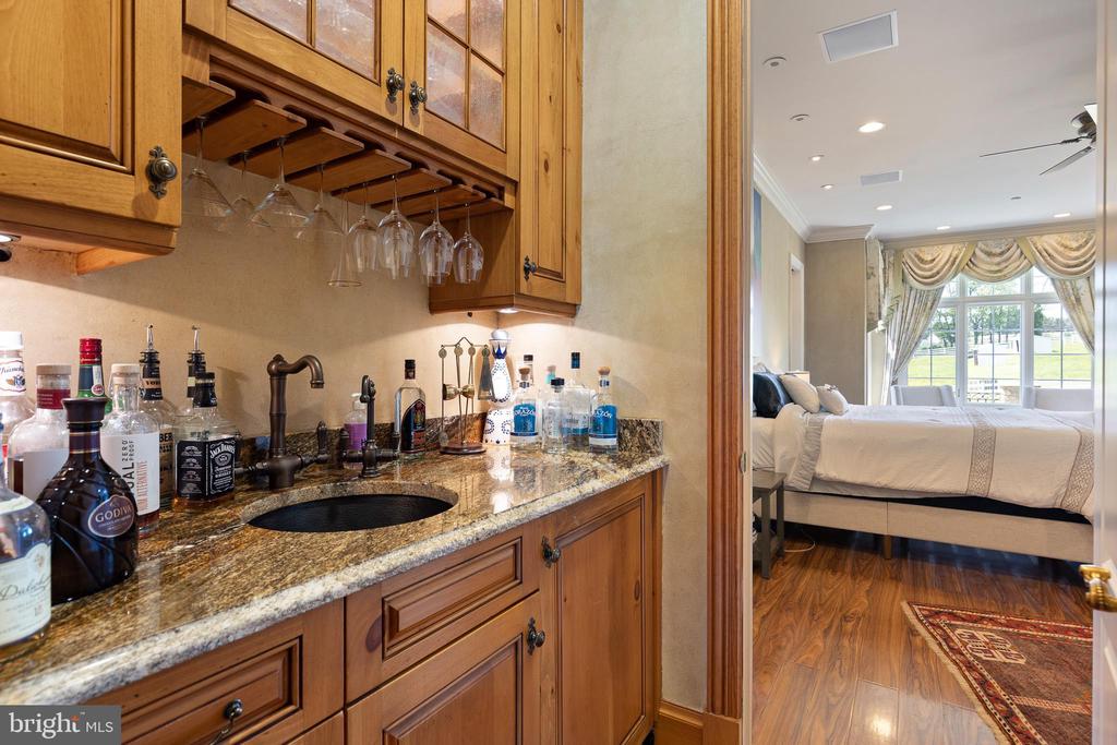 1274 OAKWOOD ROAD