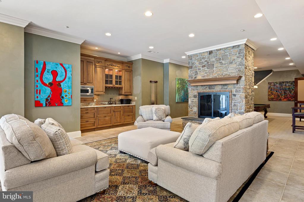 1274 OAKWOOD ROAD