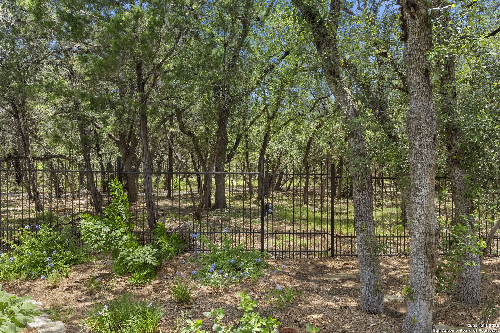 4690 Amorosa Way