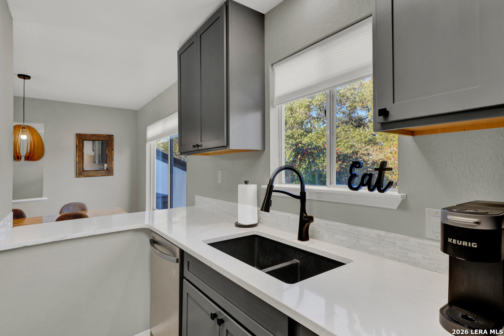1033 Parkview APT G41