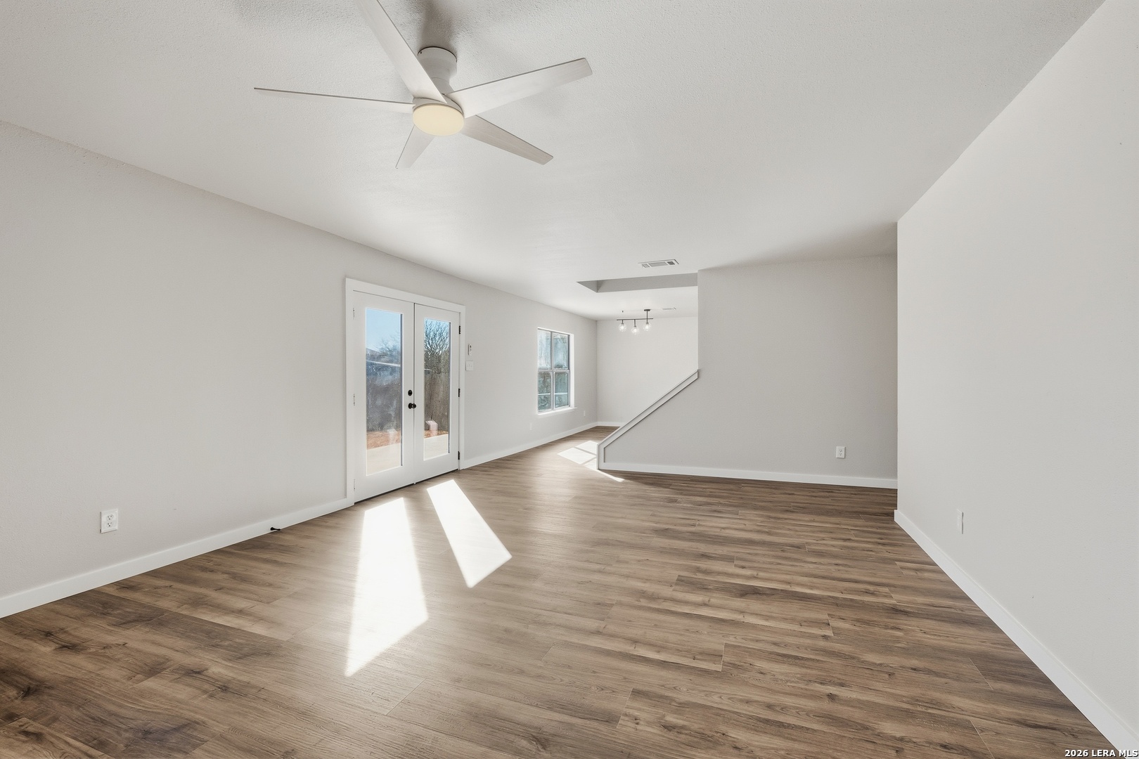 8010 Coral Meadow