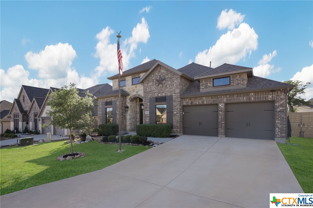 1161 Waddie Way