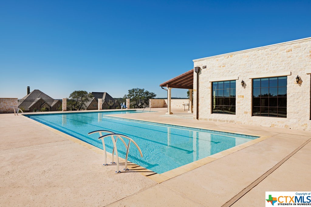 1156 Towhee Trail