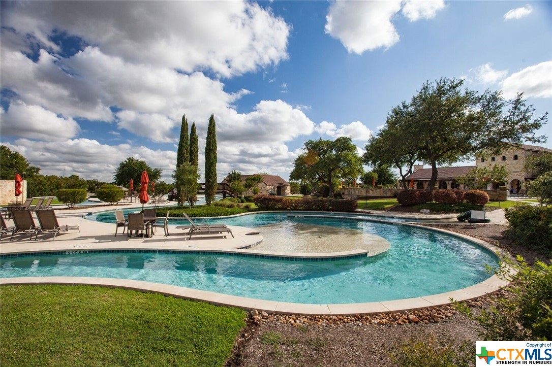 1156 Towhee Trail