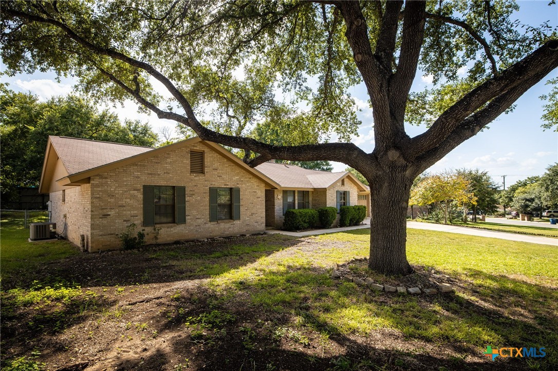 1237 Rapids Road