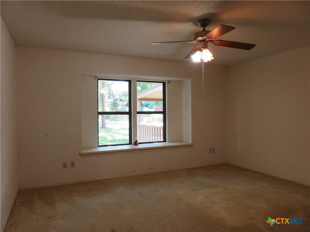 1237 Rapids Road