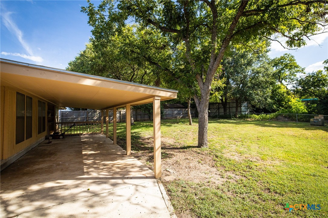 1237 Rapids Road