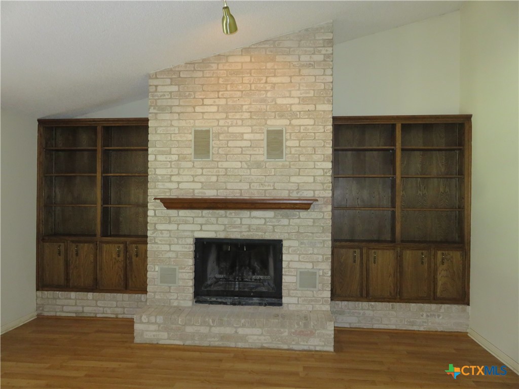 1237 Rapids Road
