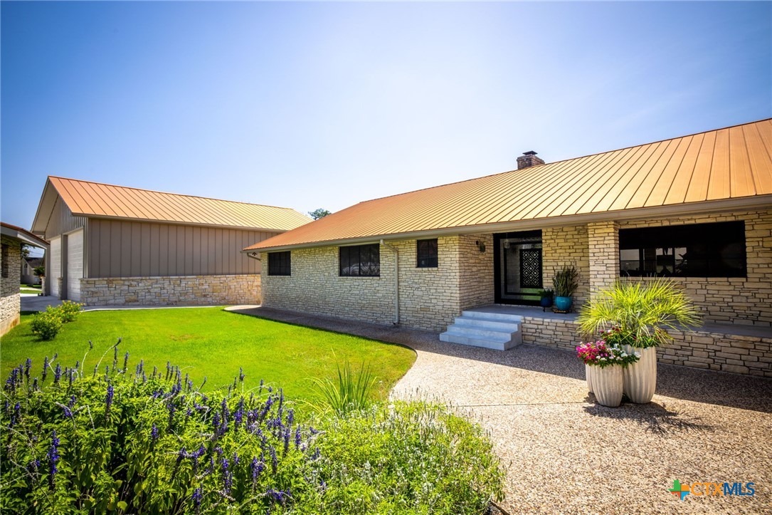 800 Military Drive
