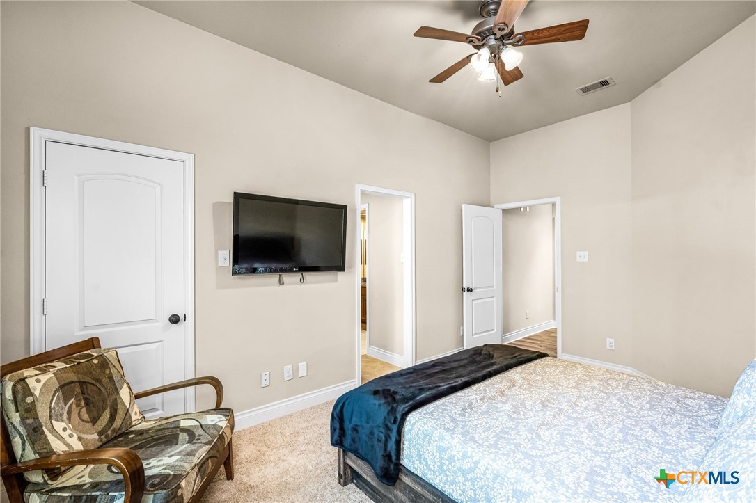 2351 Oak Crossing