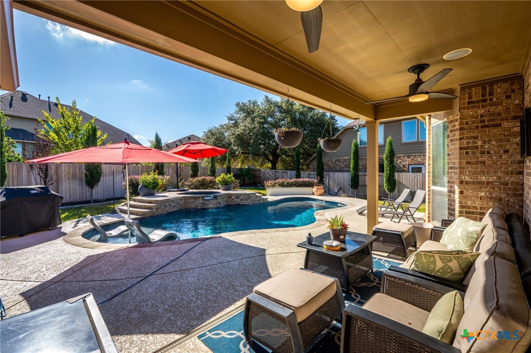 2351 Oak Crossing