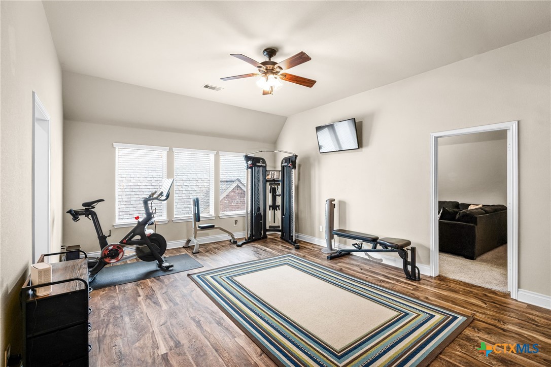 2351 Oak Crossing