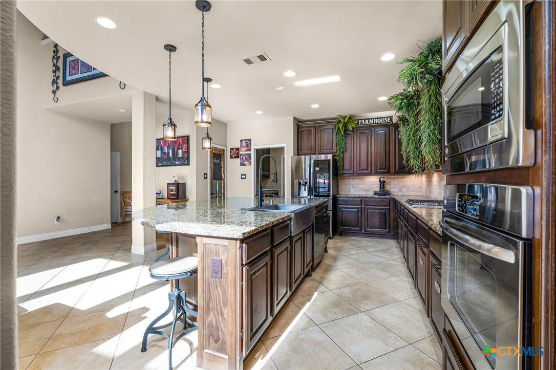 2351 Oak Crossing