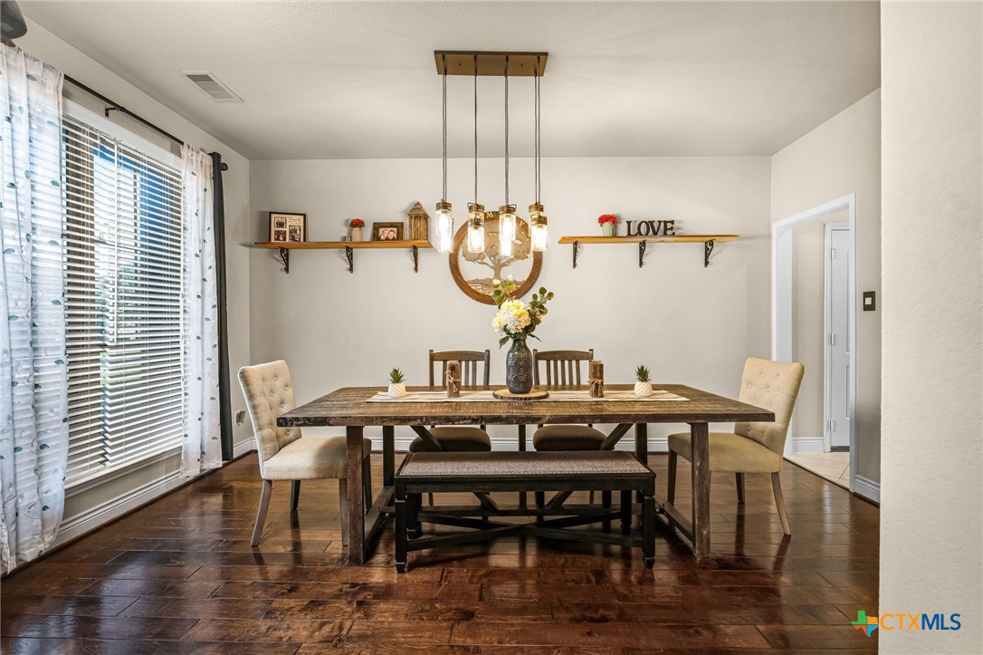 2351 Oak Crossing