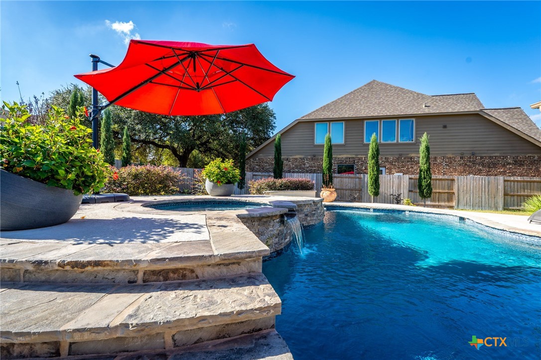 2351 Oak Crossing