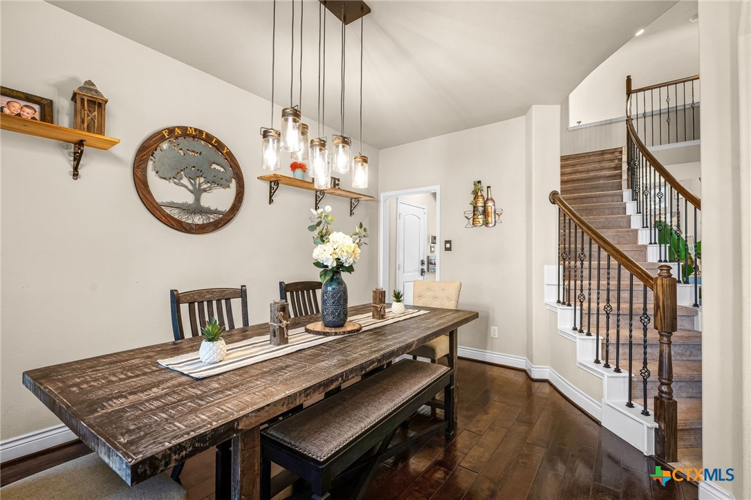 2351 Oak Crossing