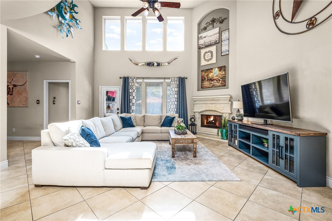 2351 Oak Crossing