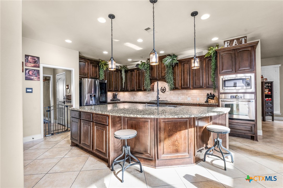 2351 Oak Crossing