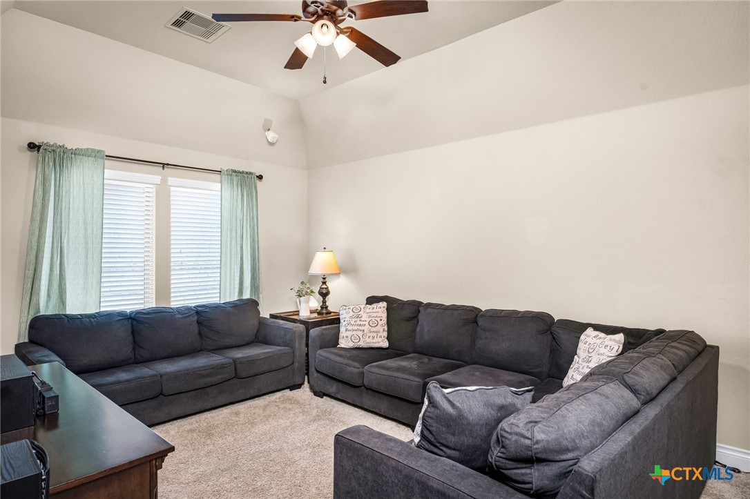 2351 Oak Crossing