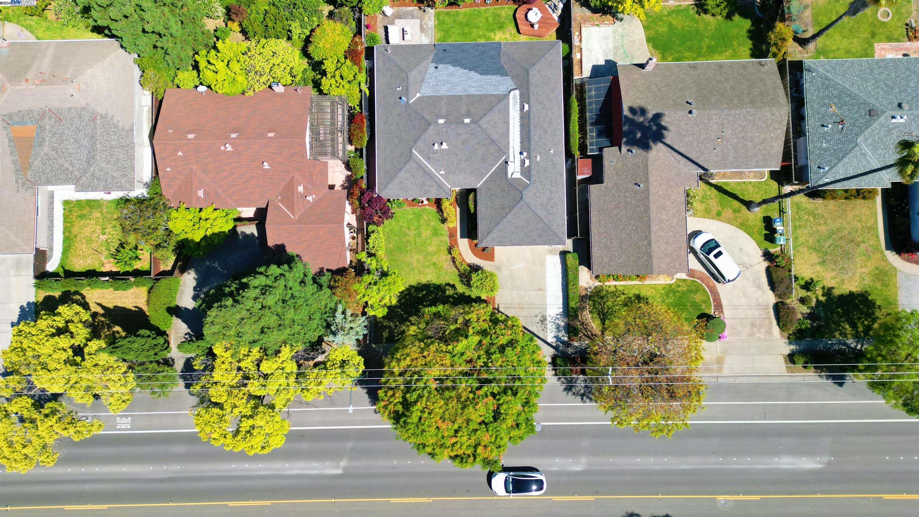 975 E Homestead Rd