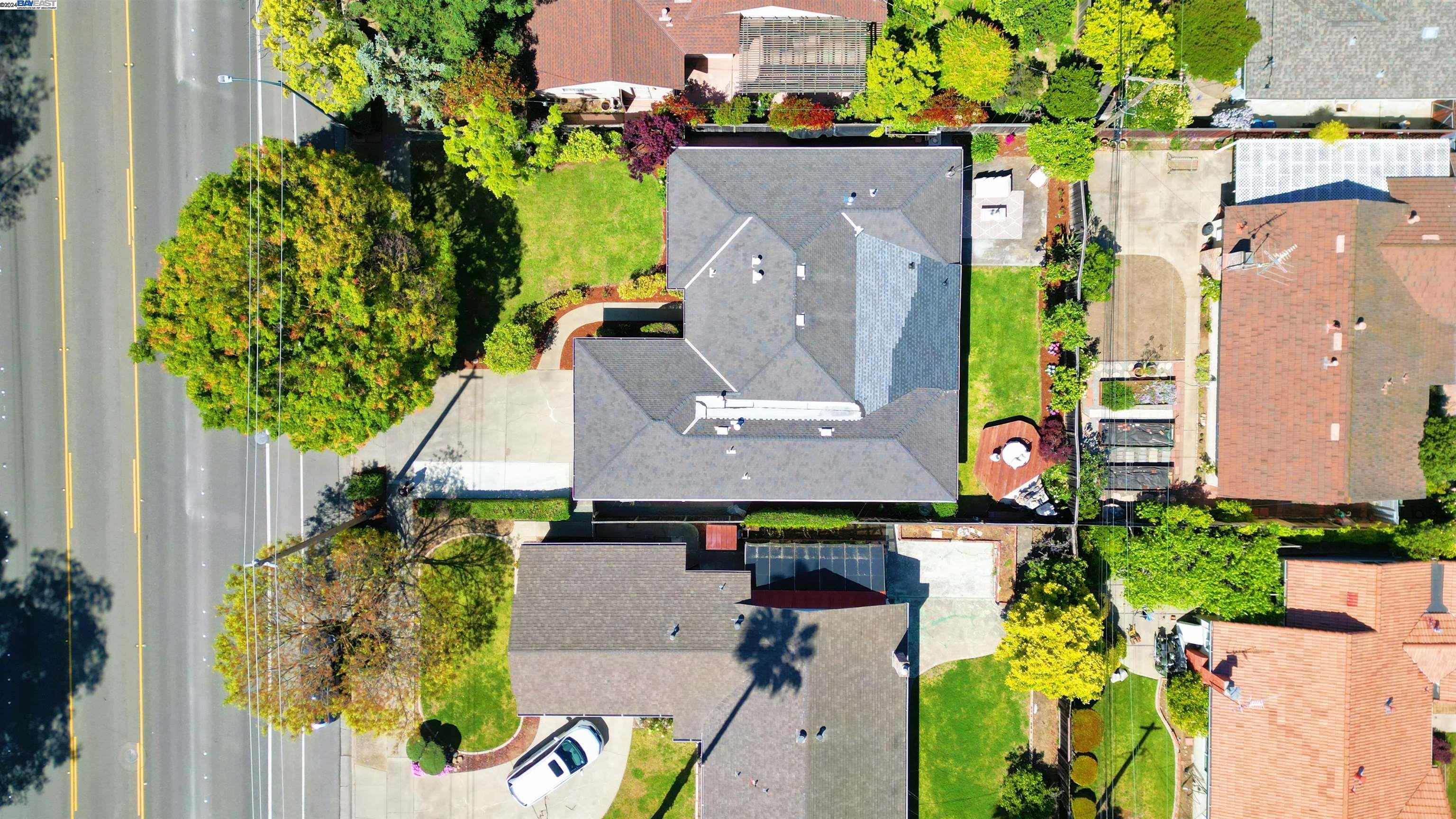 975 E Homestead Rd