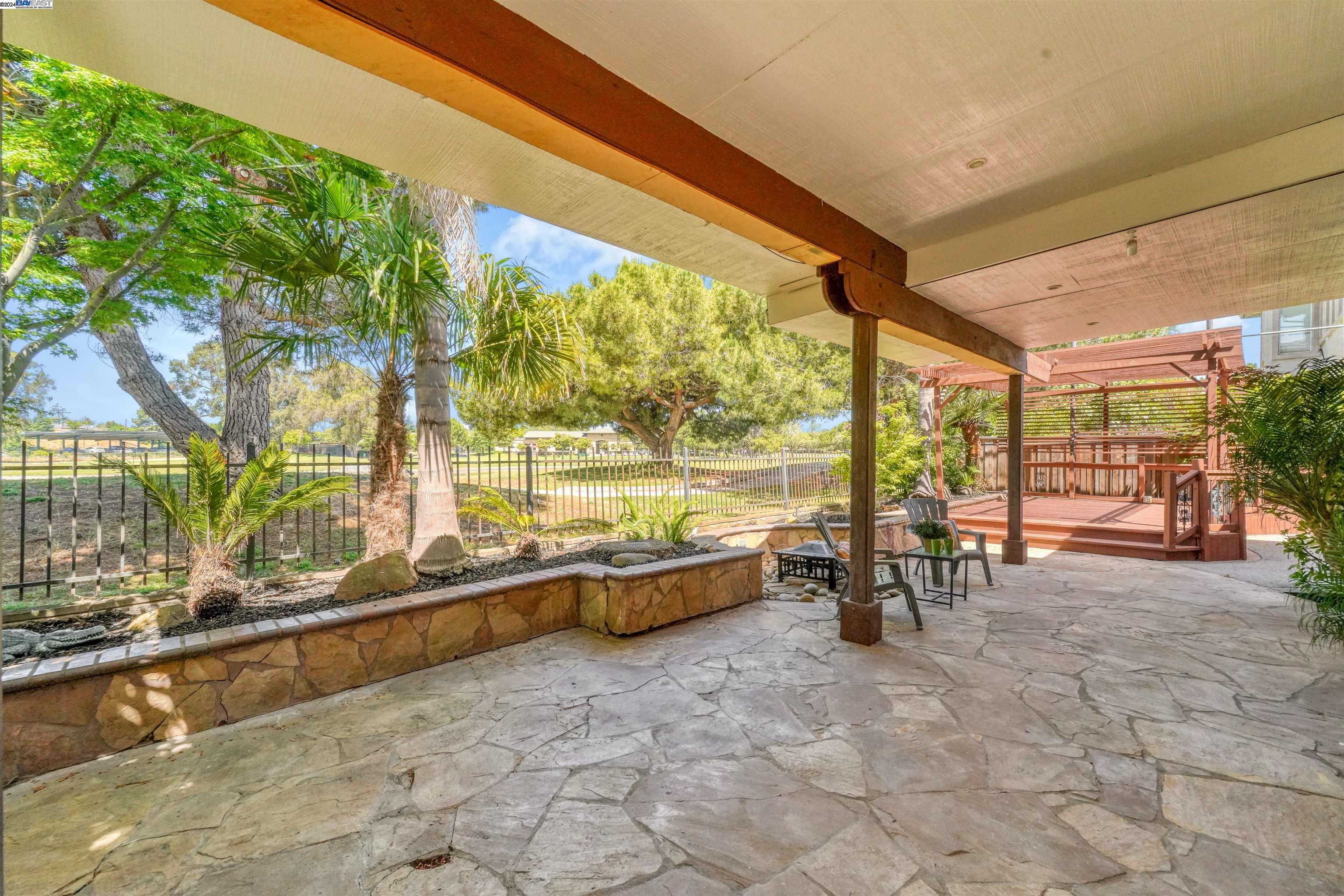257 Arrowhead Way