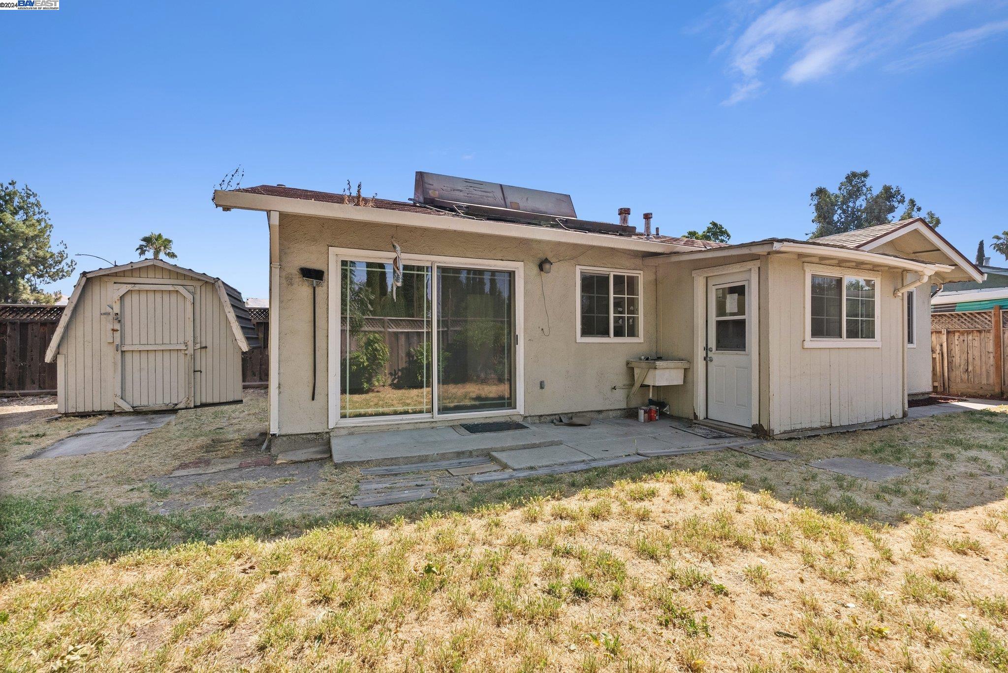 775 Diana Ln