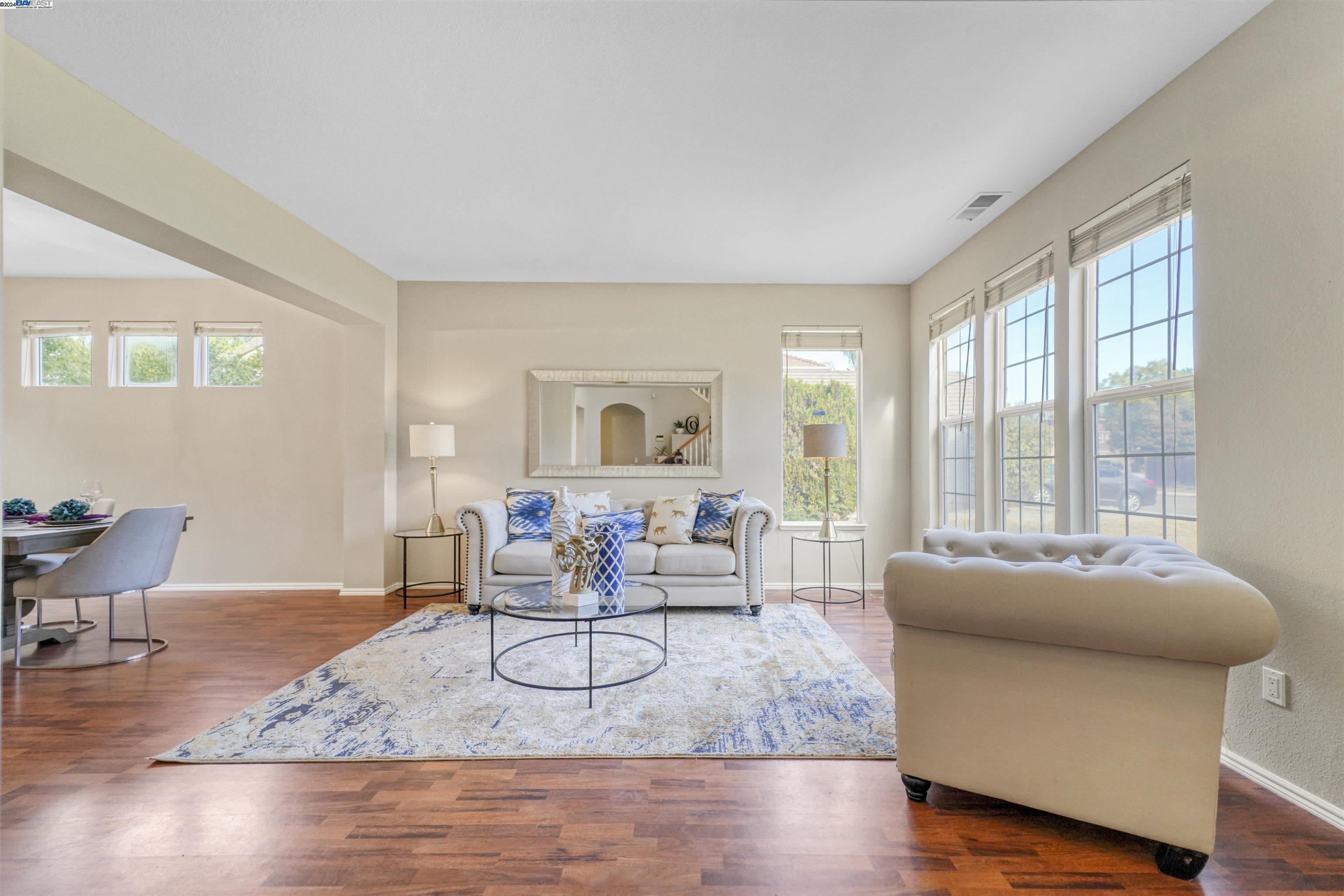 1829 Foothill Vista Dr