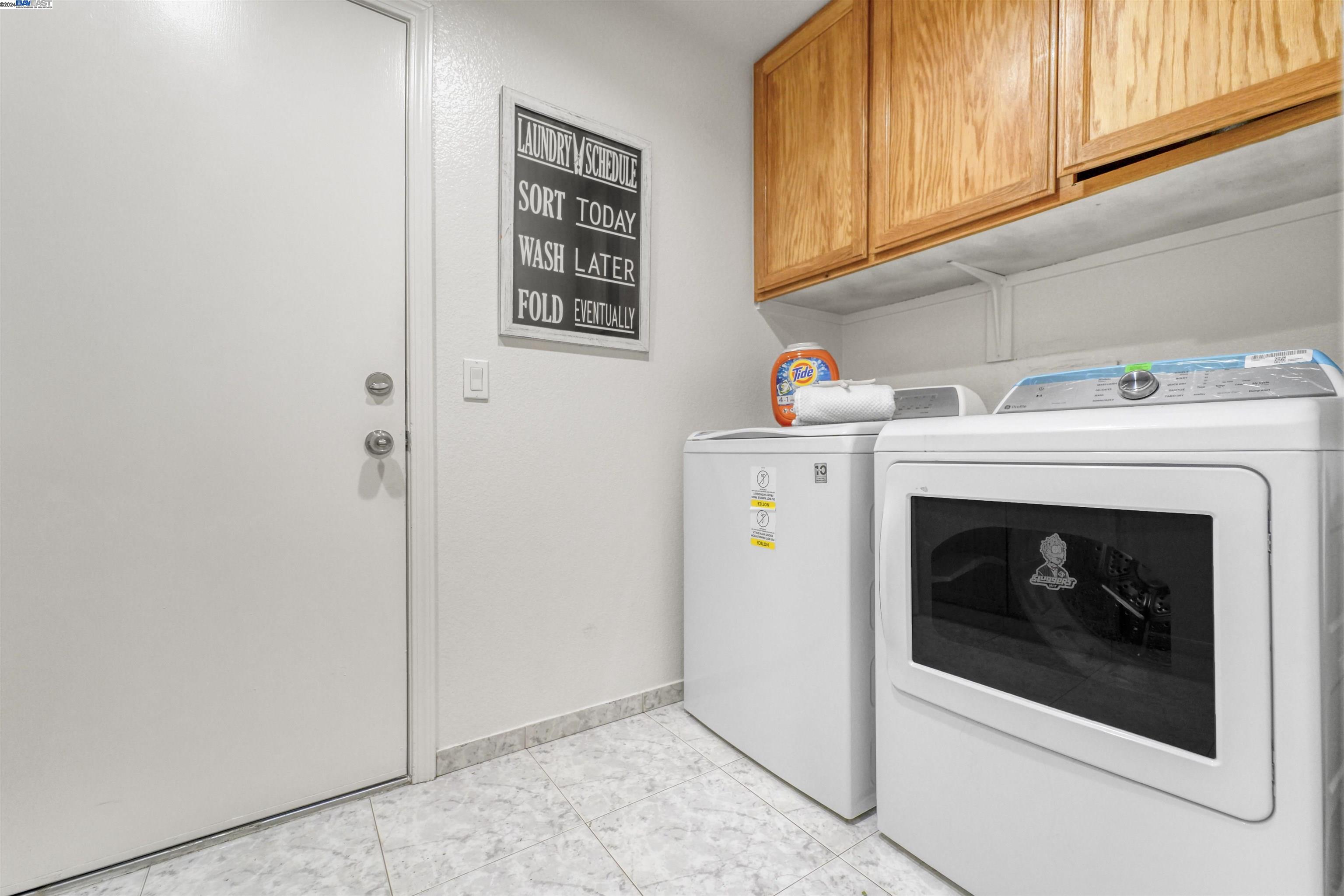 1829 Foothill Vista Dr