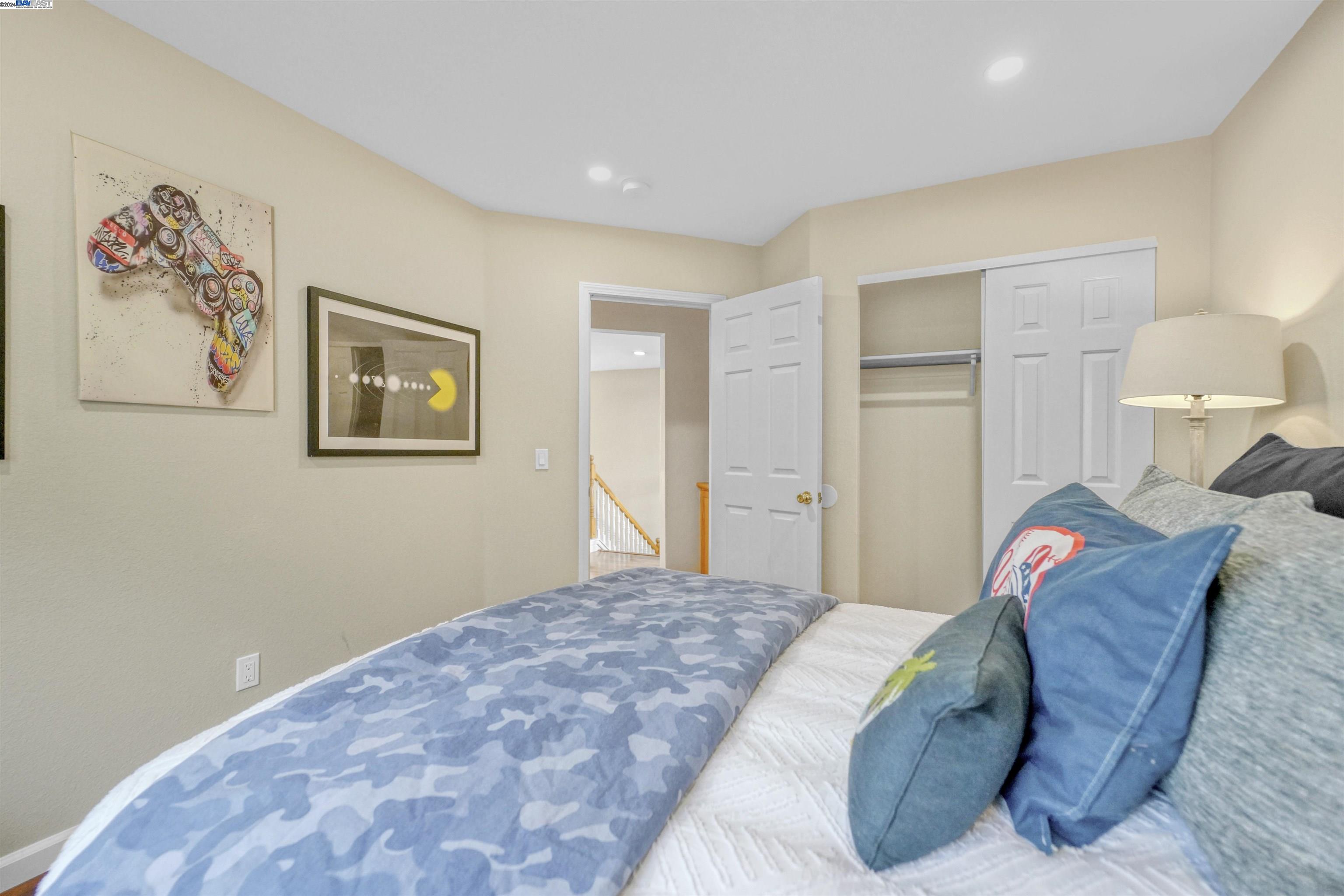 1829 Foothill Vista Dr