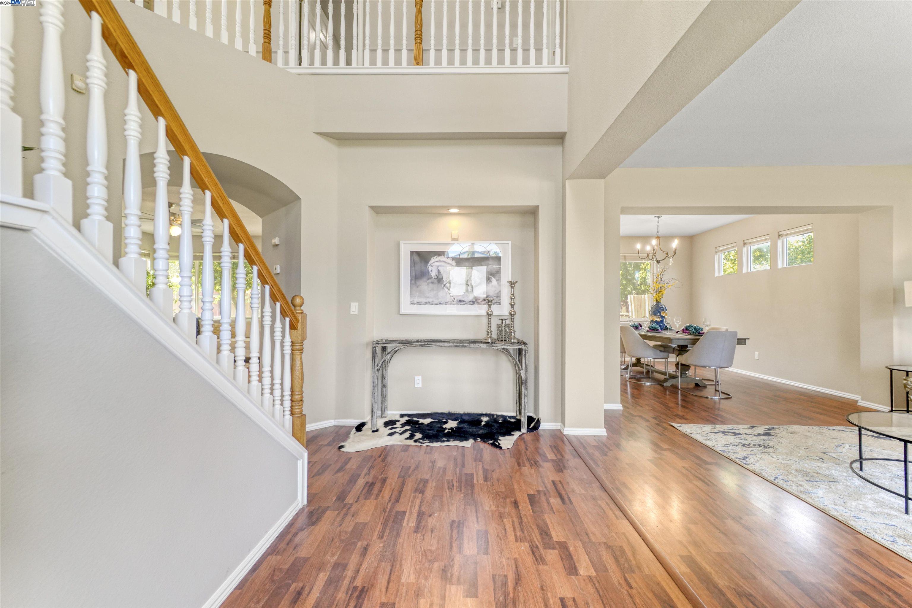 1829 Foothill Vista Dr