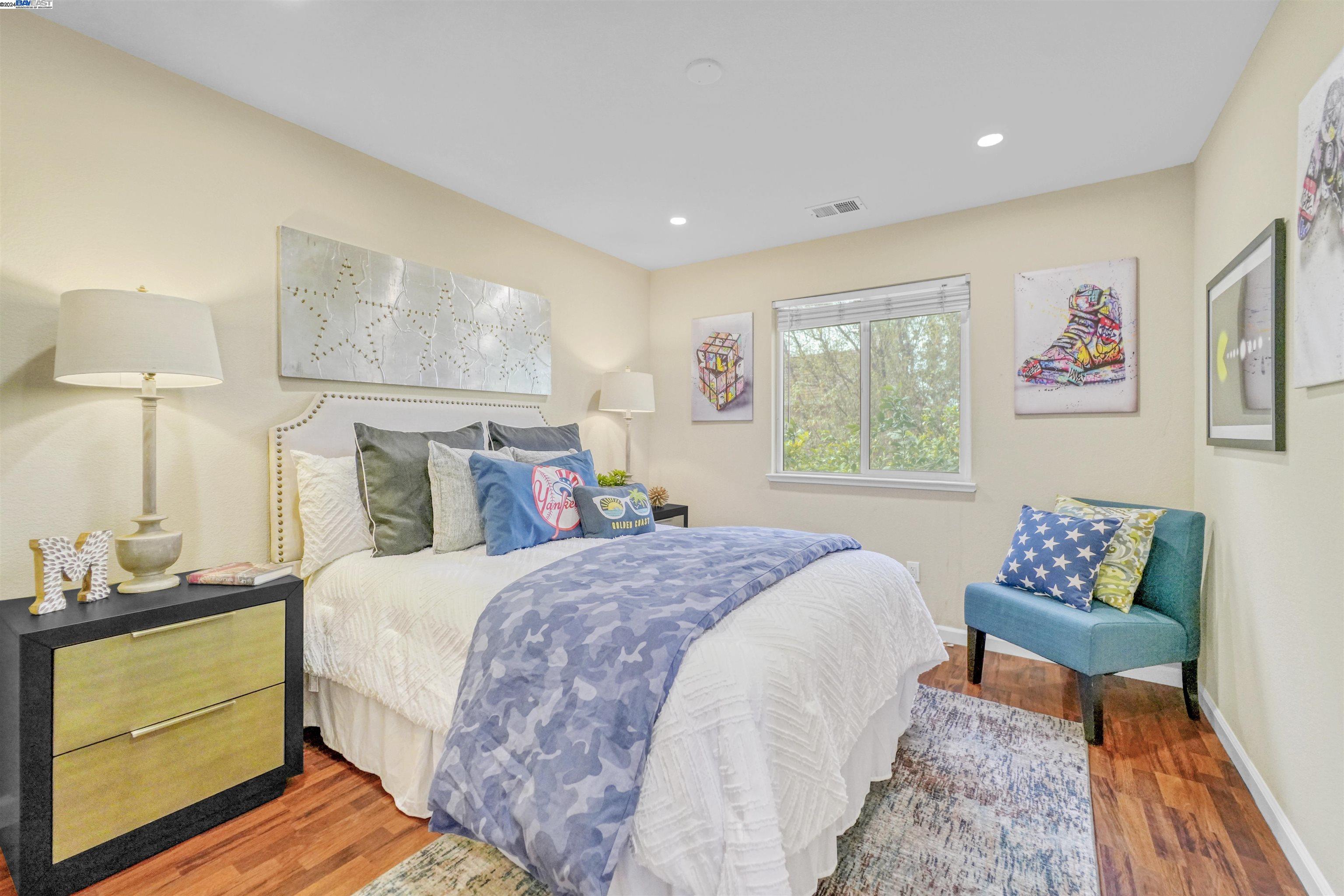 1829 Foothill Vista Dr