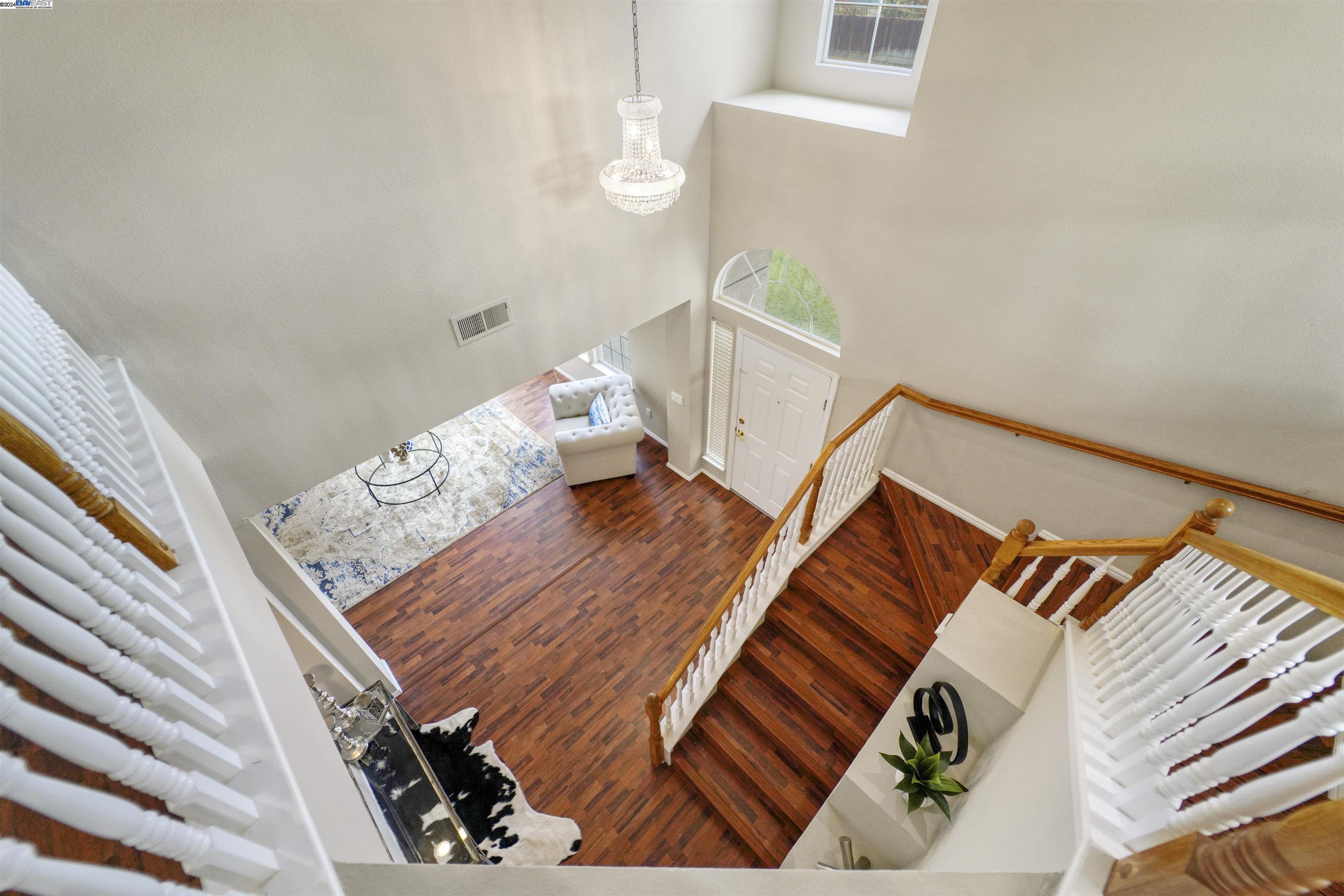 1829 Foothill Vista Dr