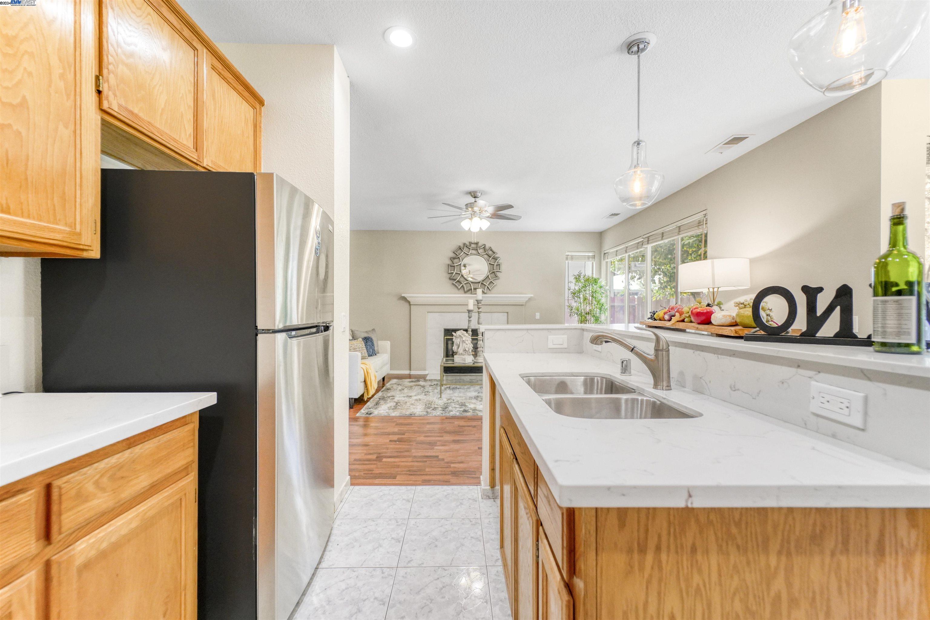 1829 Foothill Vista Dr