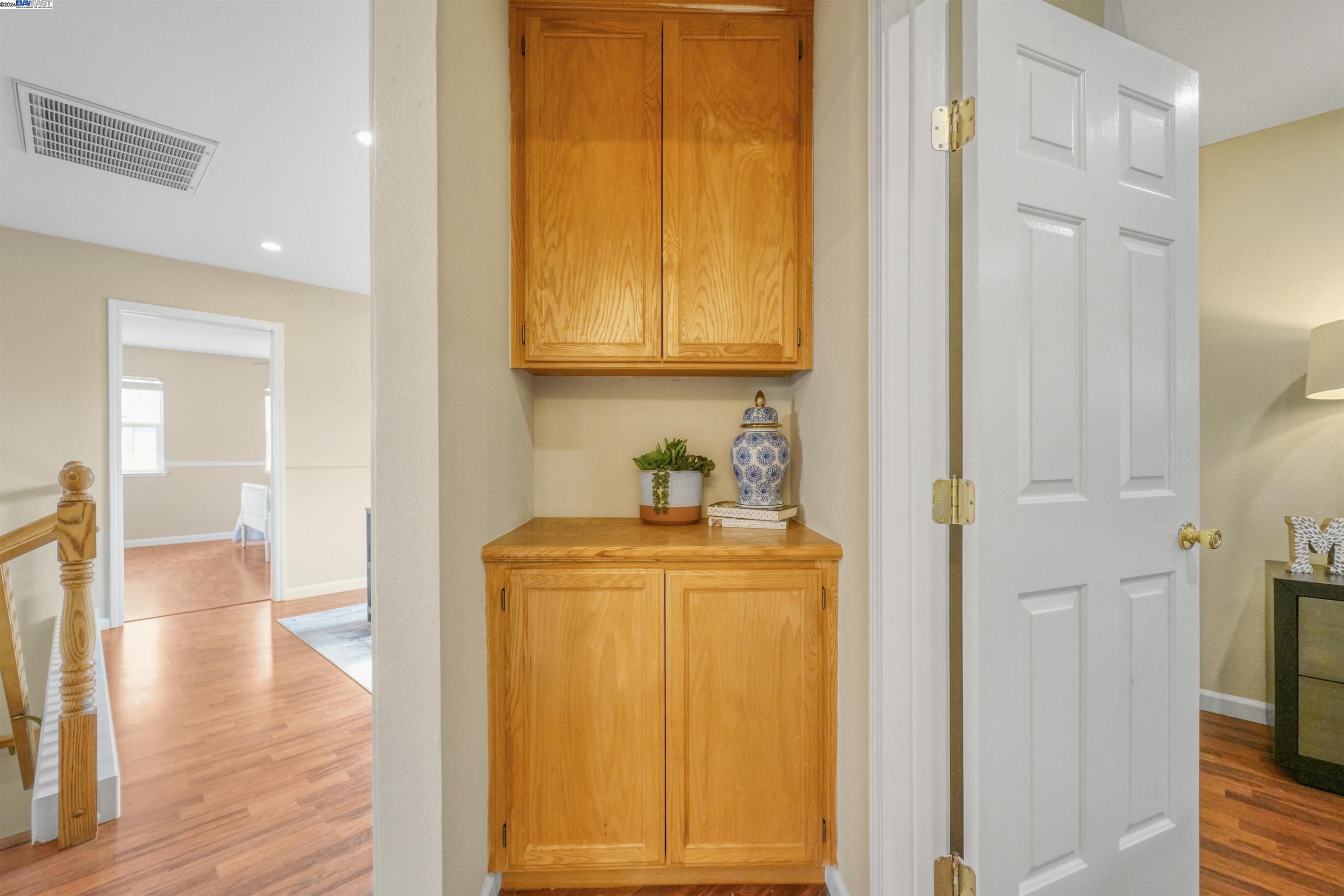 1829 Foothill Vista Dr