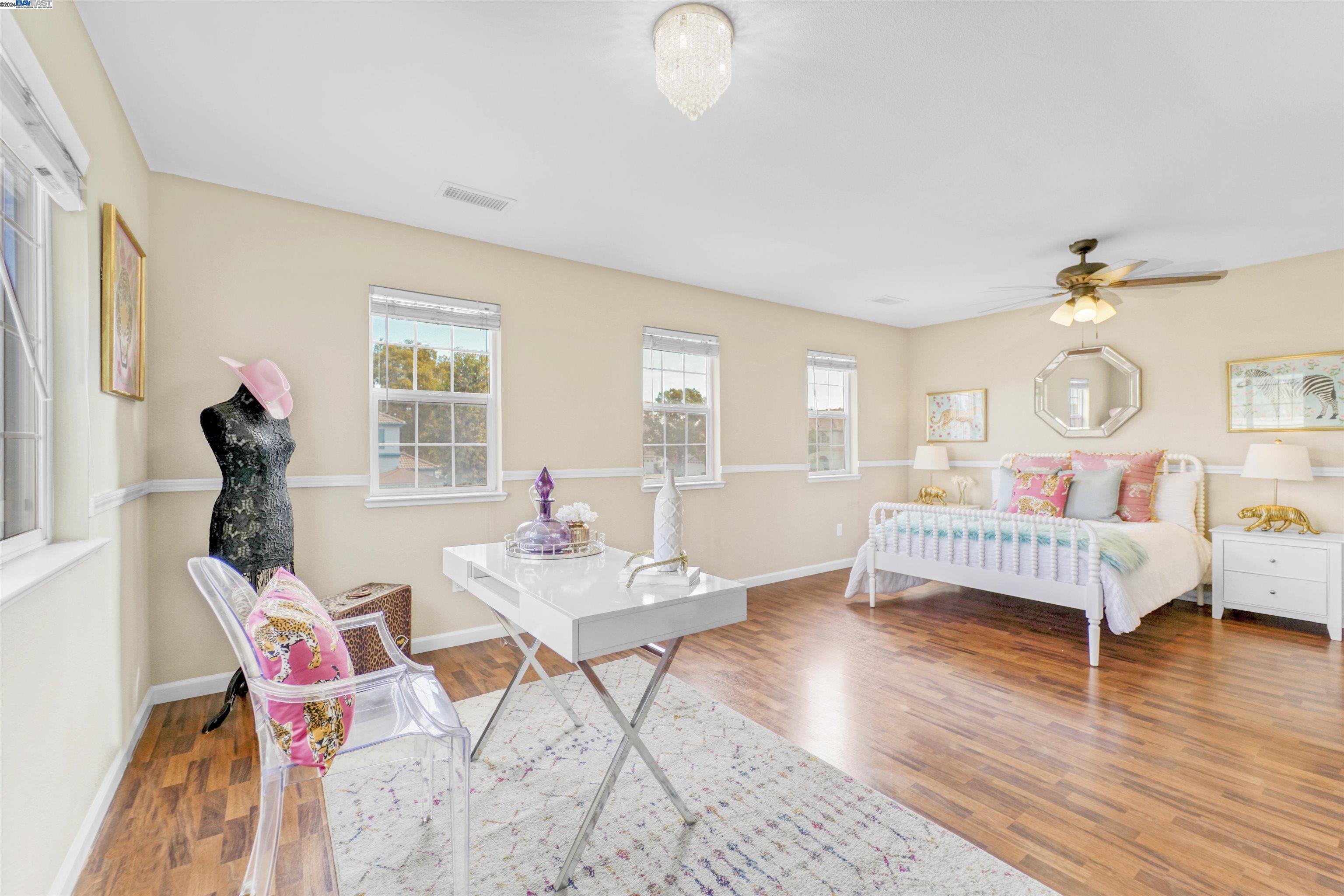 1829 Foothill Vista Dr