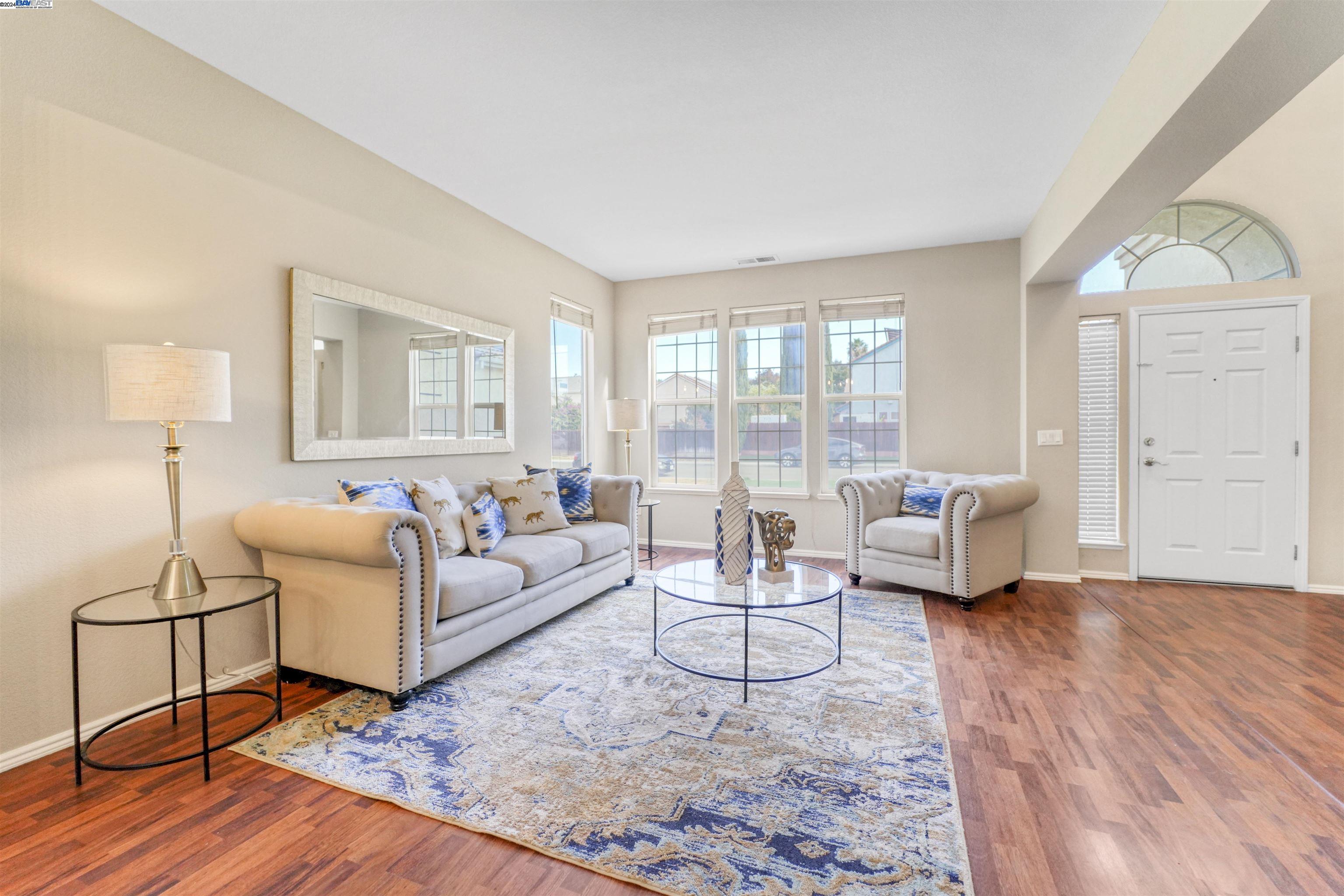 1829 Foothill Vista Dr