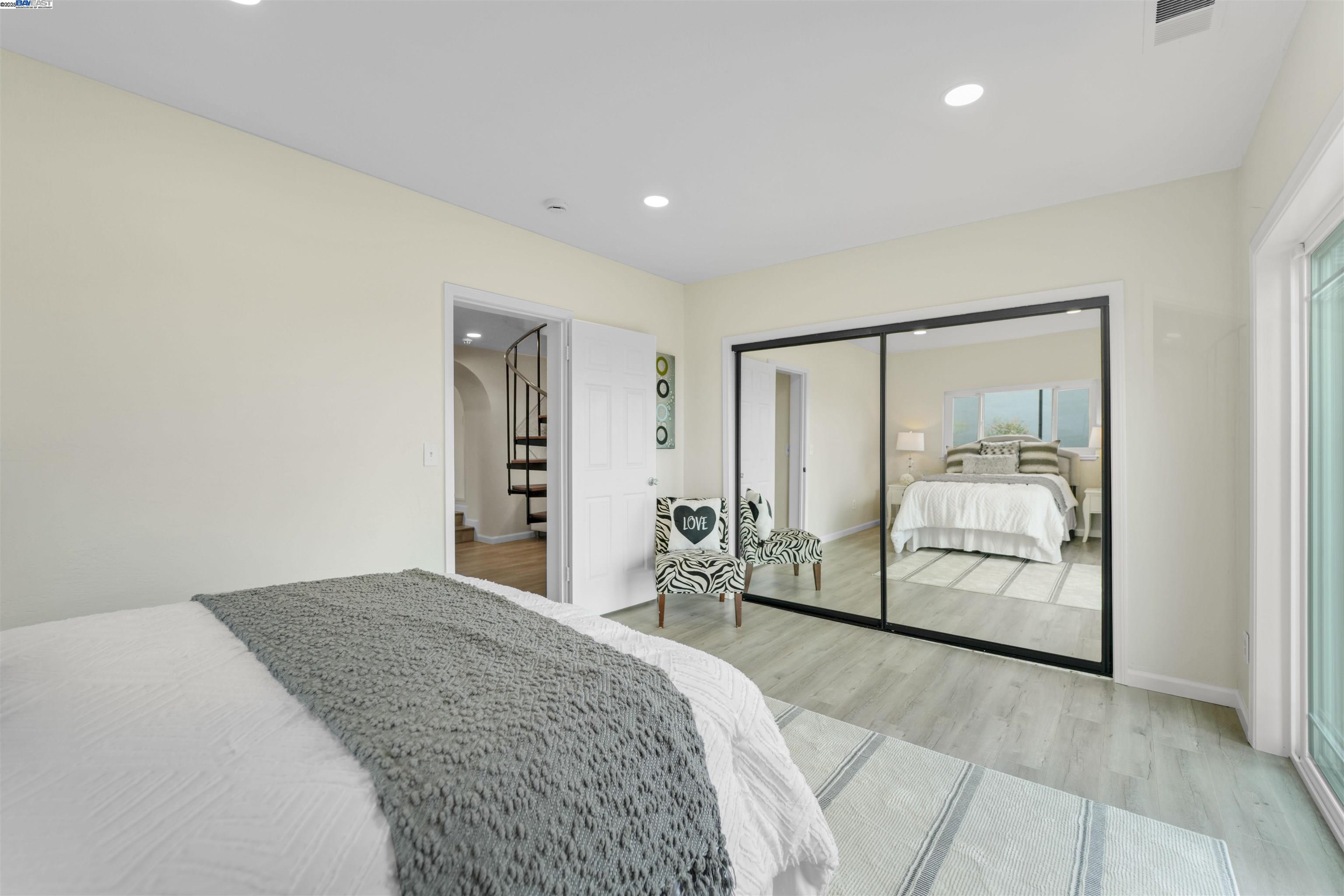 16049 Selborne Dr