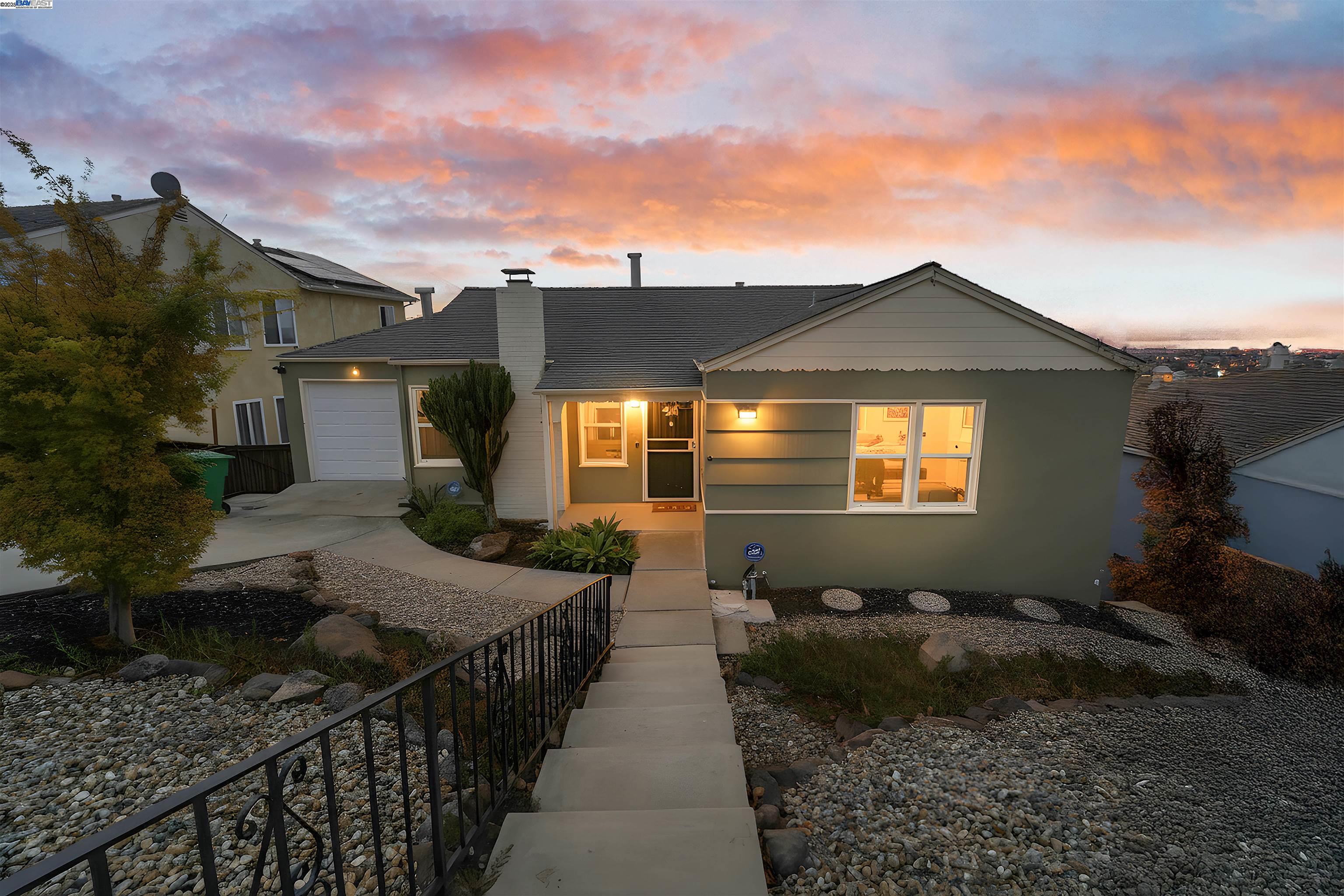 16049 Selborne Dr