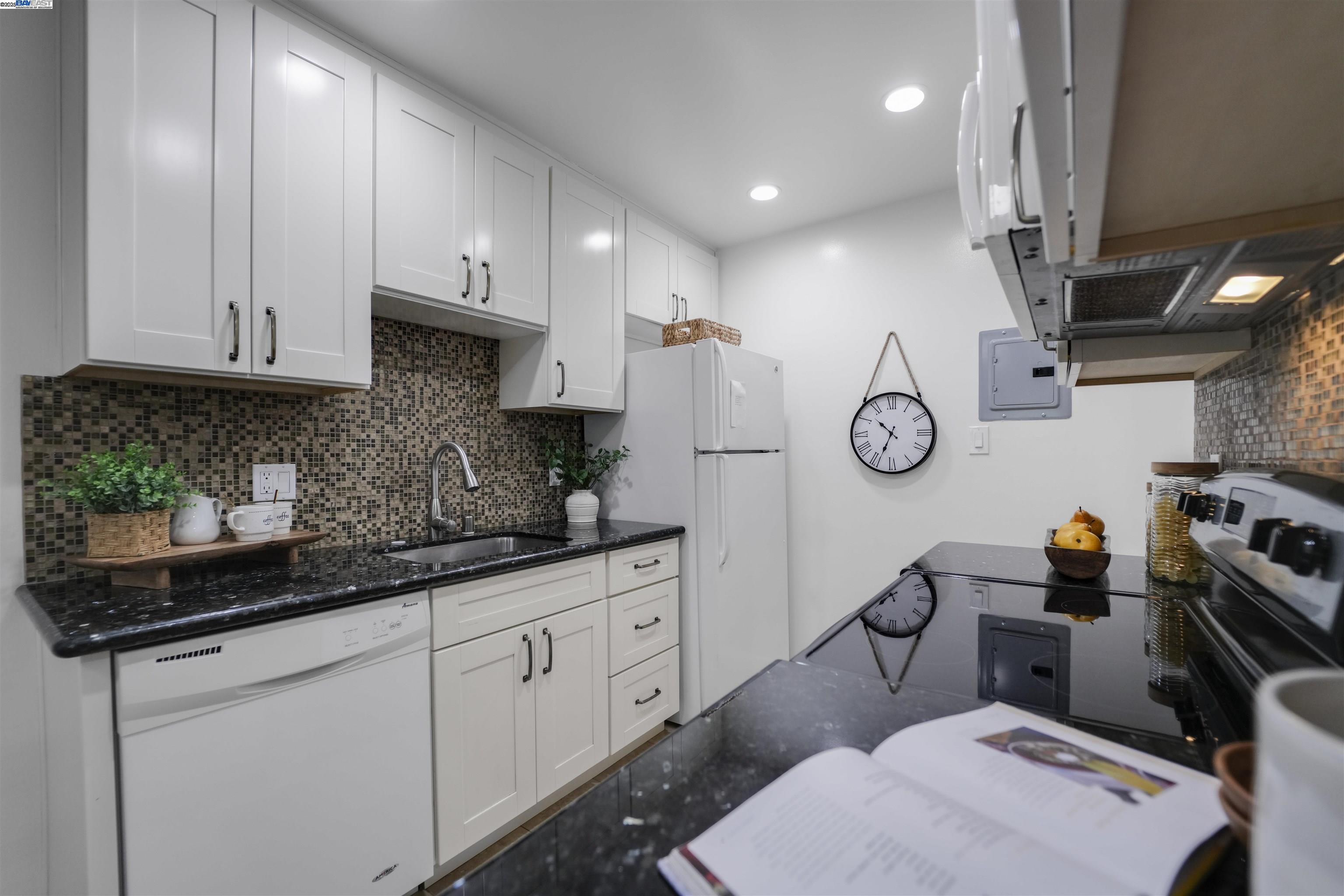 505 Cypress Point Dr # 140