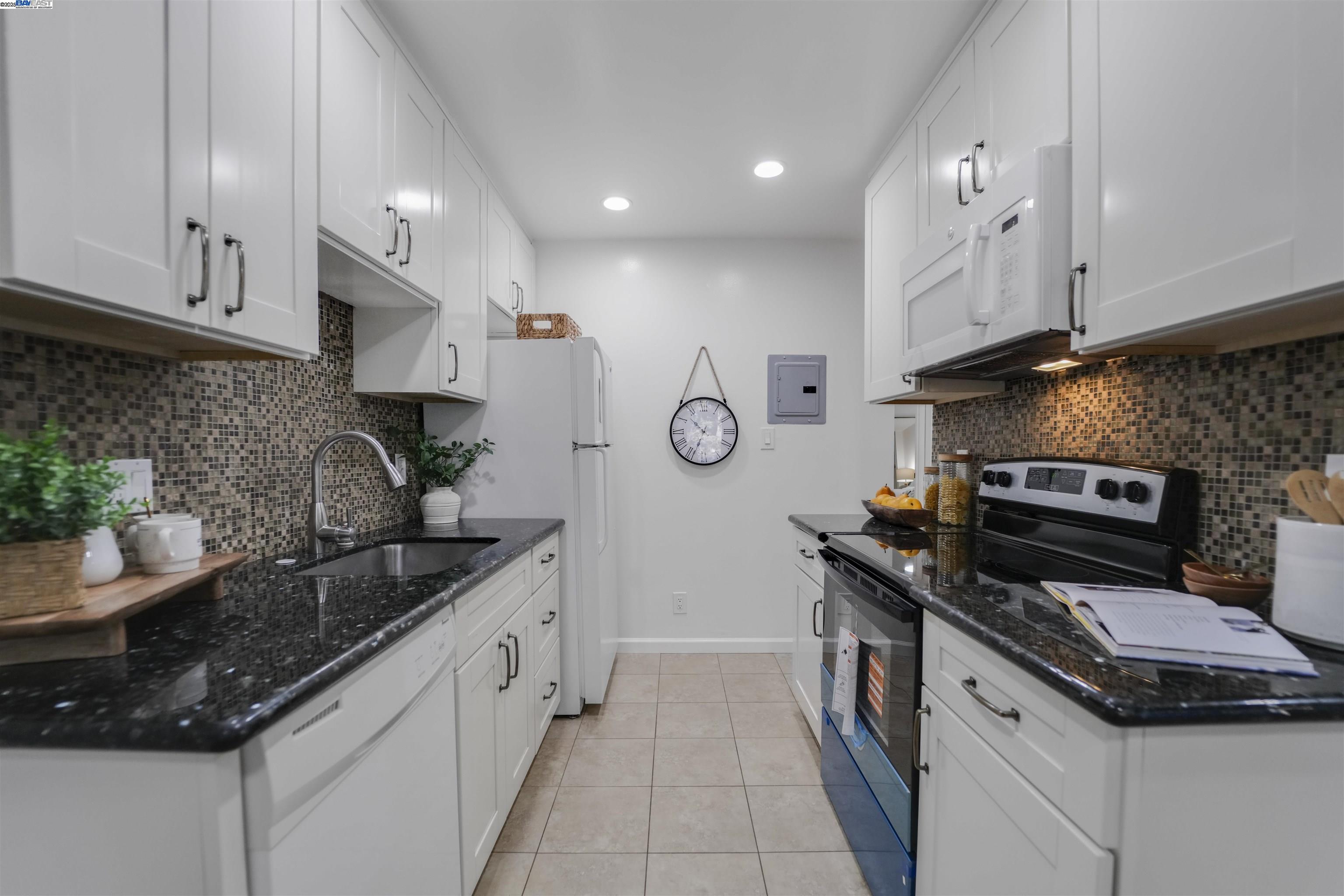 505 Cypress Point Dr # 140