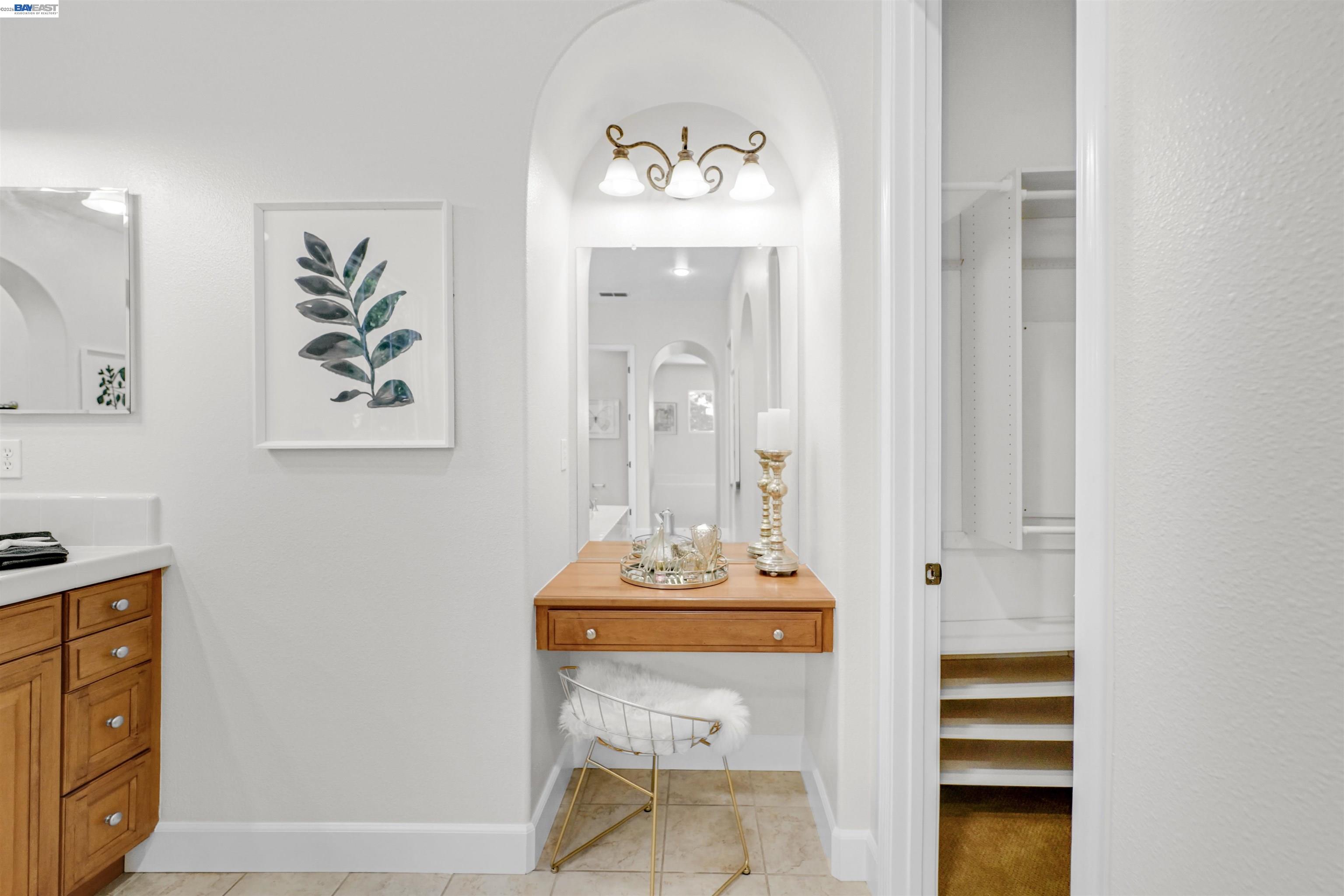 1993 Fairway Oaks Dr