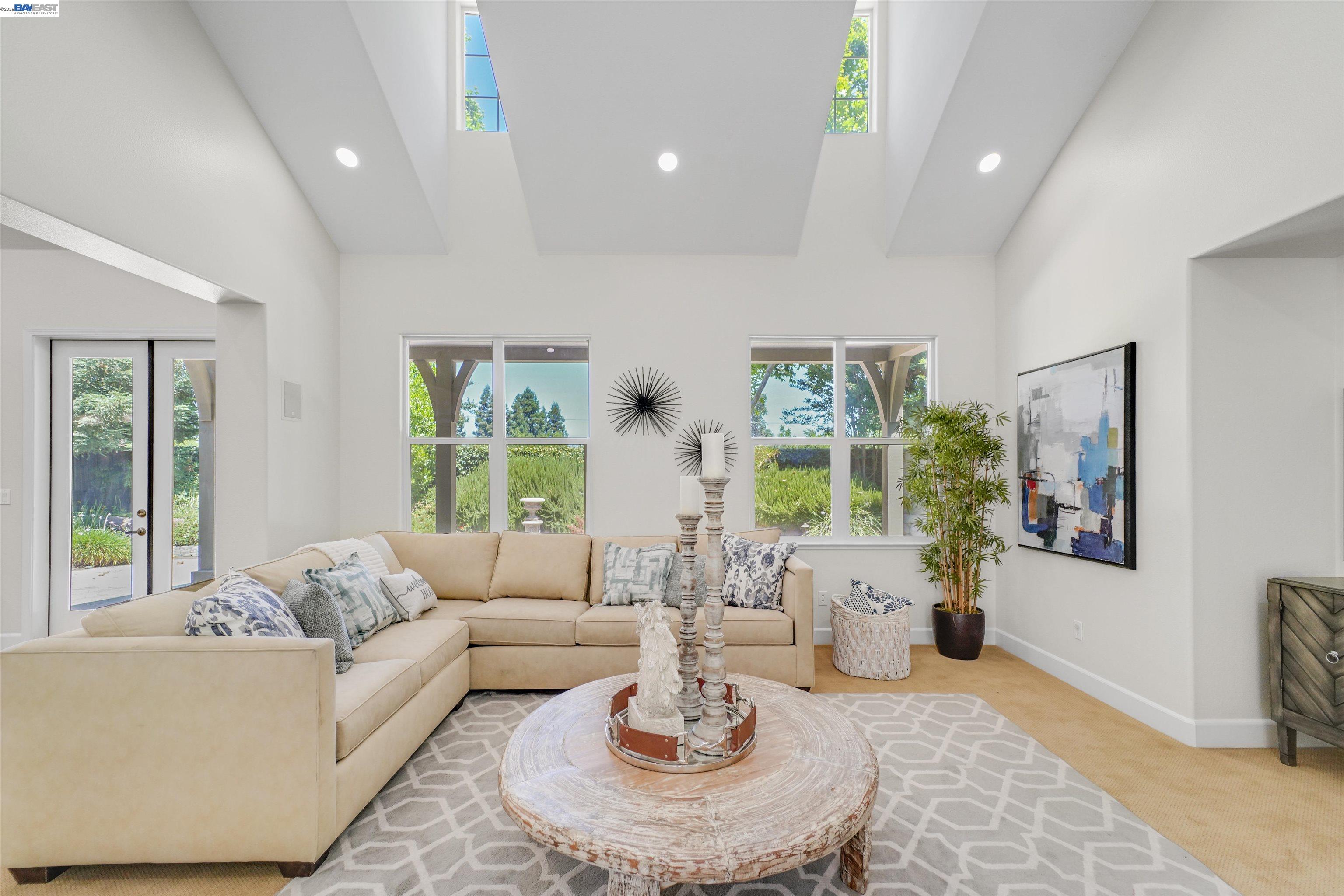 1993 Fairway Oaks Dr