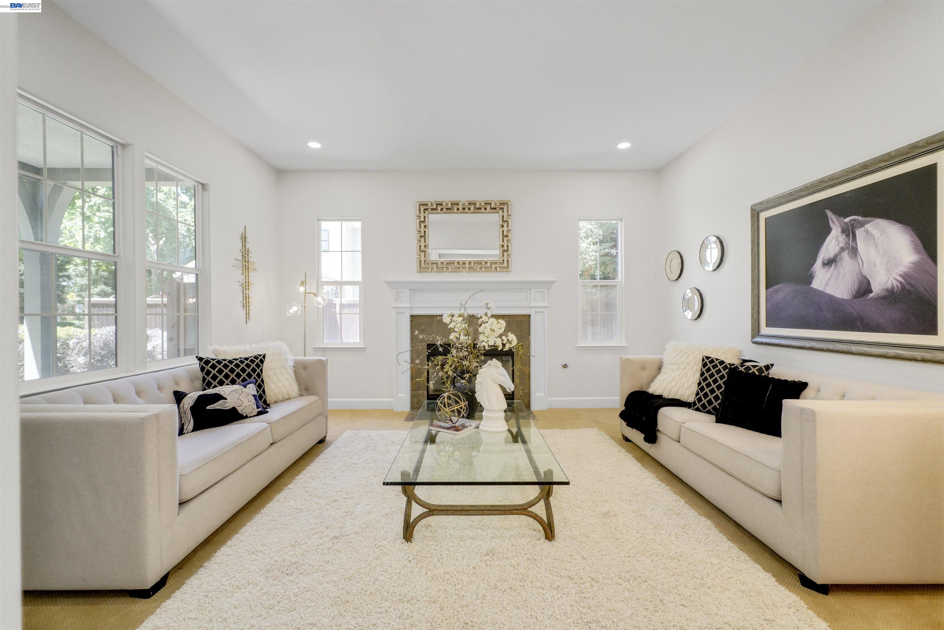 1993 Fairway Oaks Dr