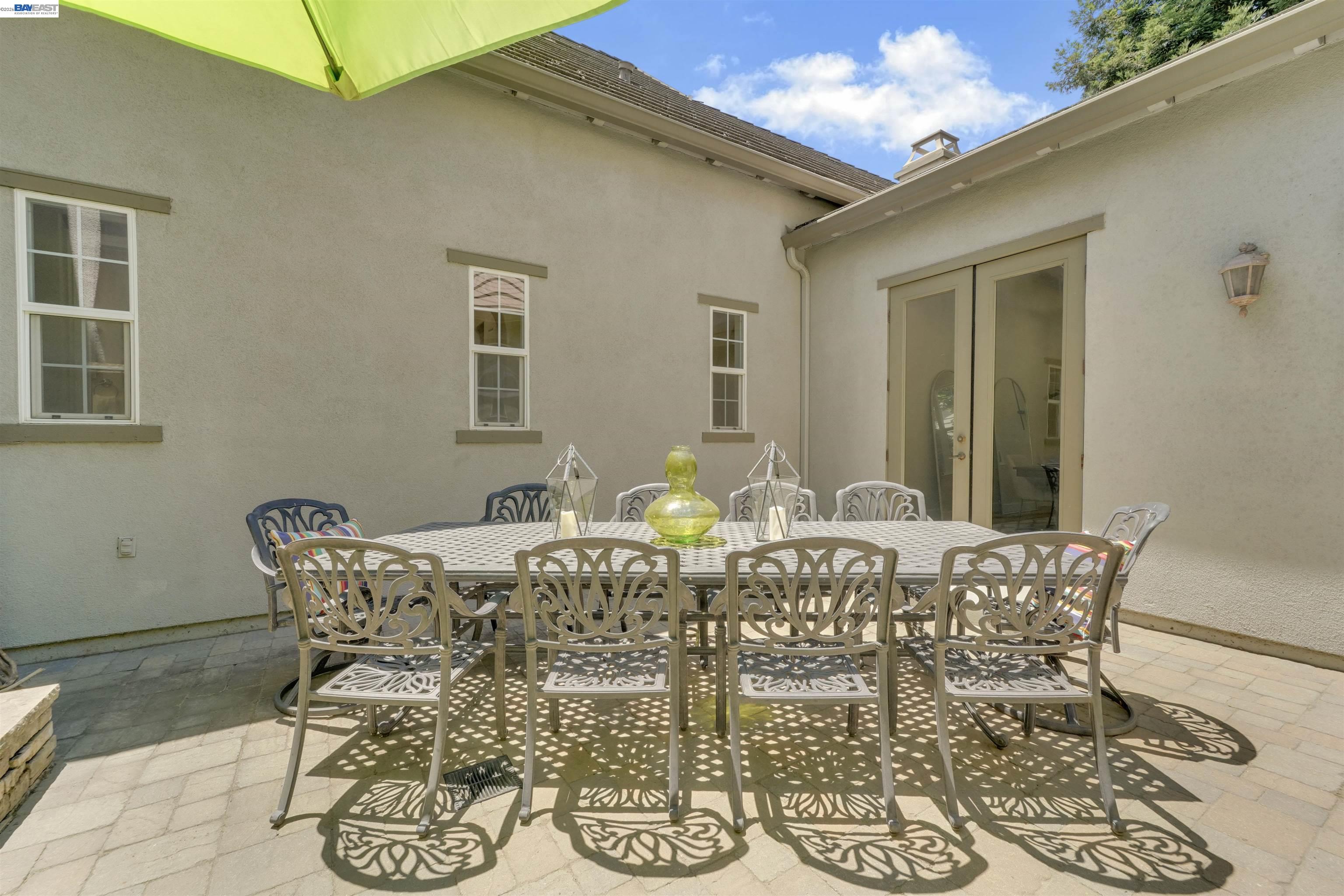 1993 Fairway Oaks Dr