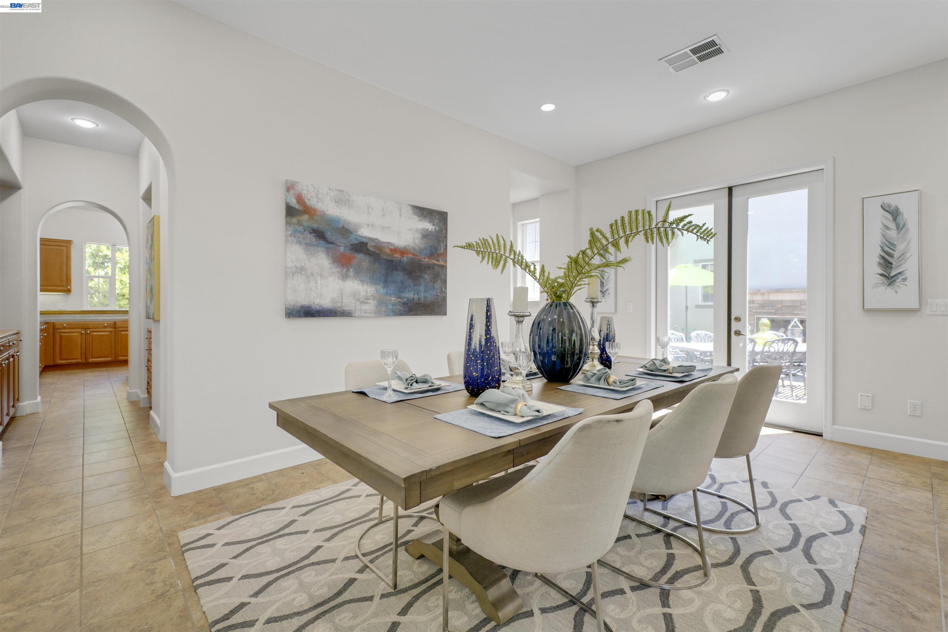 1993 Fairway Oaks Dr