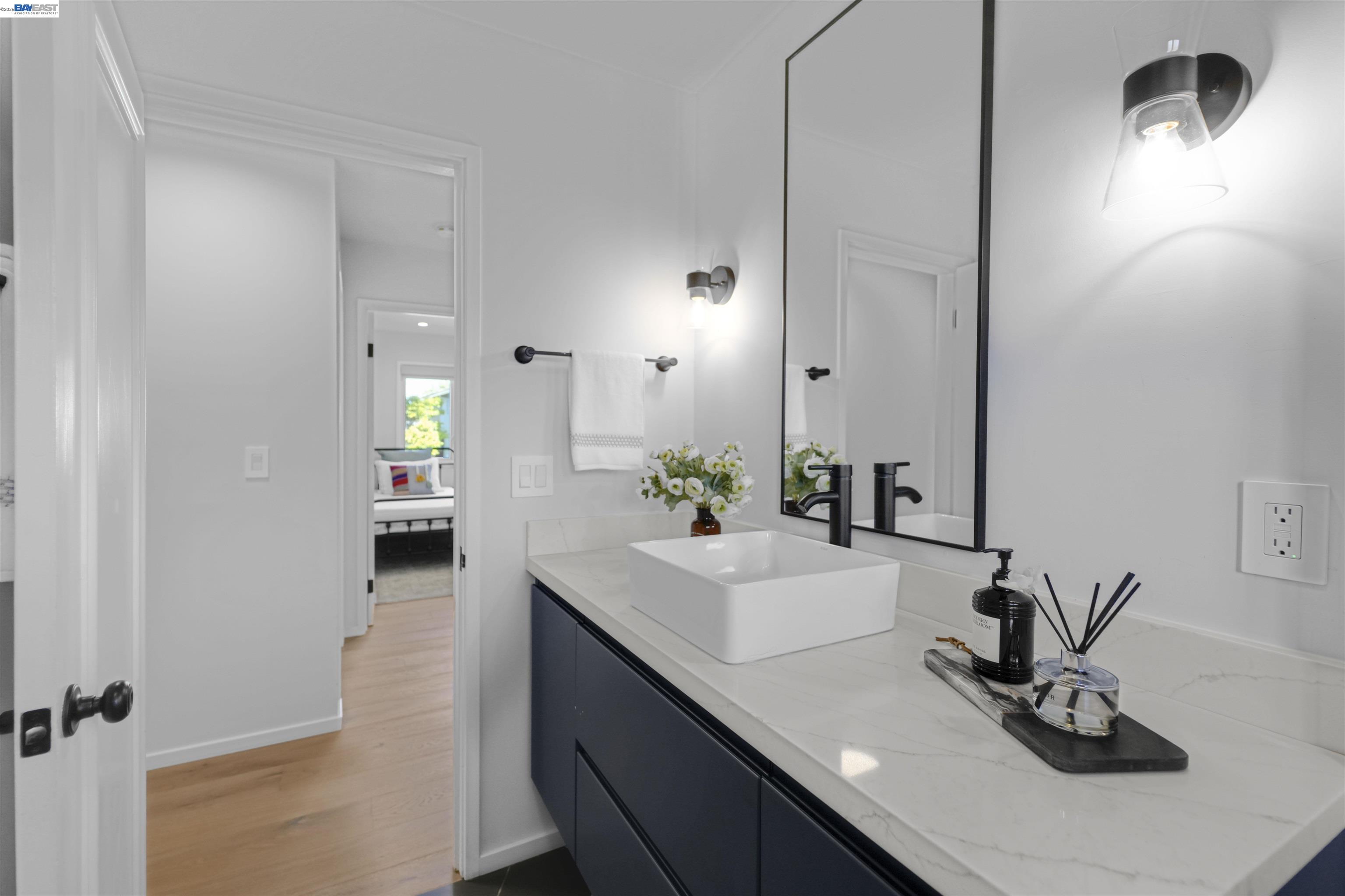 3740 Sky Ct