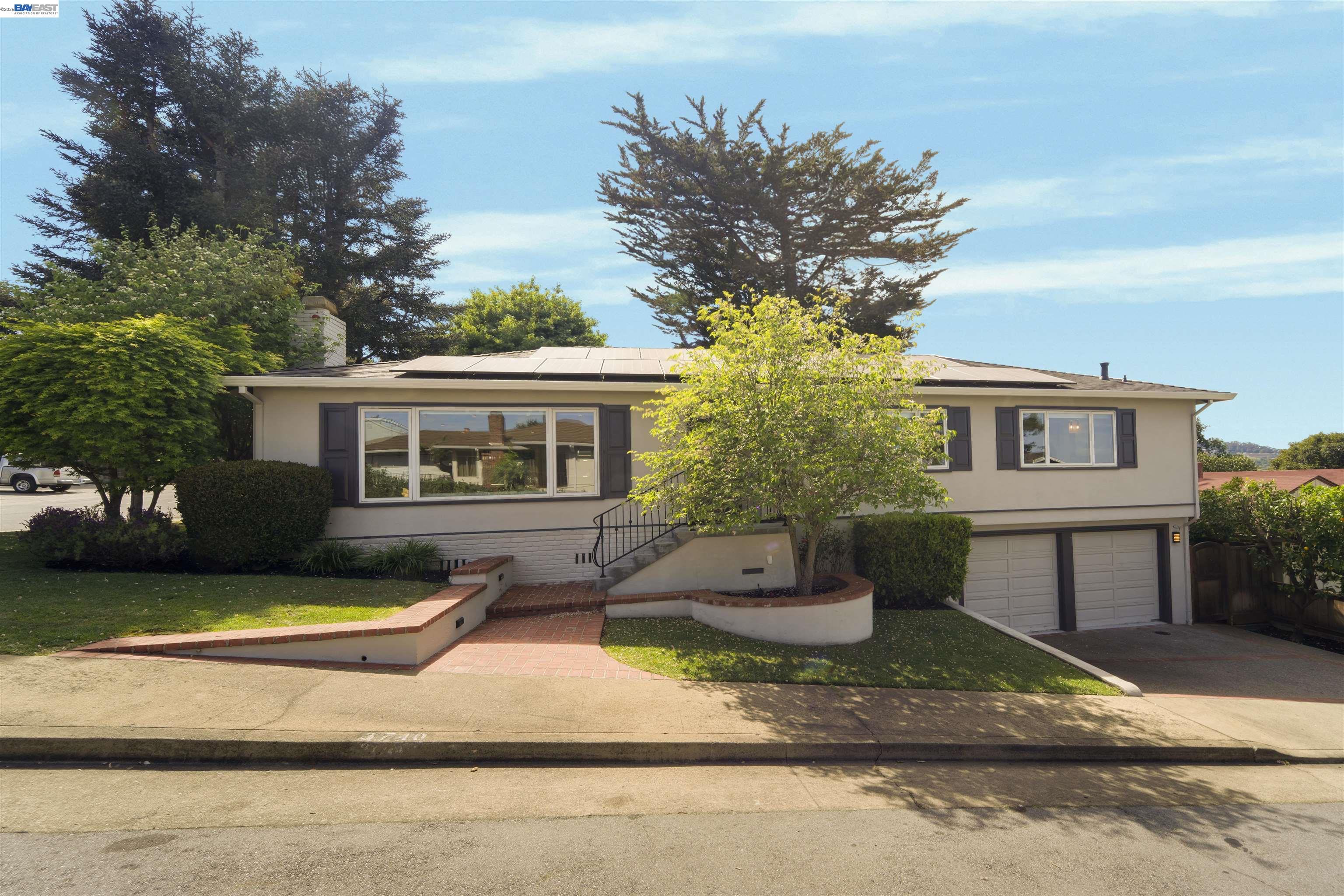 3740 Sky Ct